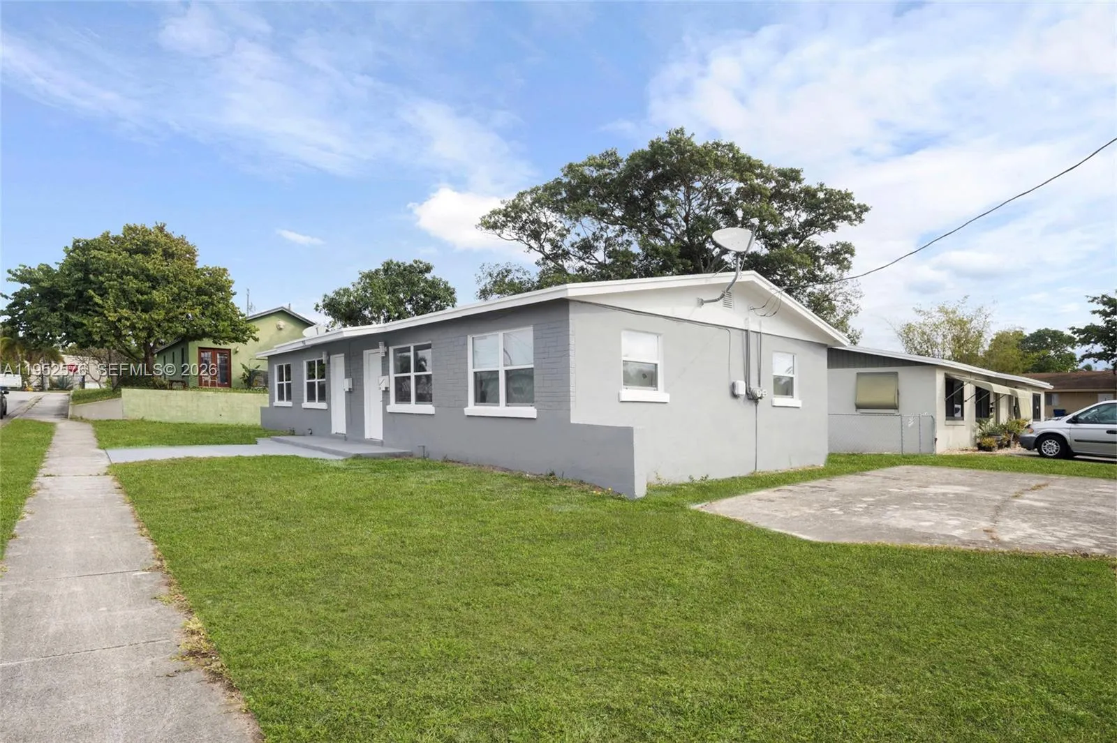 968 W 9th St, Riviera Beach FL 33404