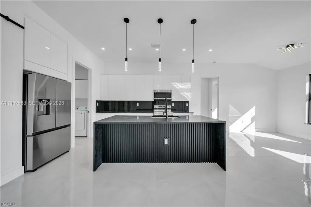 2815 44th ST W, Lehigh Acres FL 33971