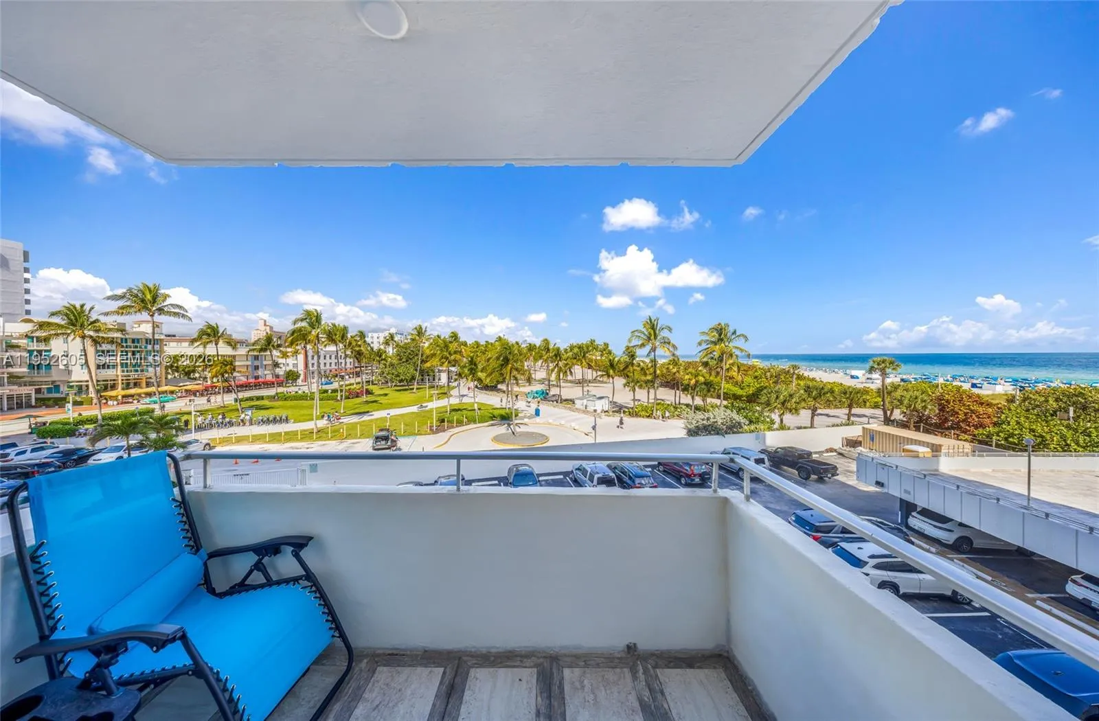 1 bedroom 1 bath for sale at 465 Ocean Dr # 419, Miami Beach FL 33139