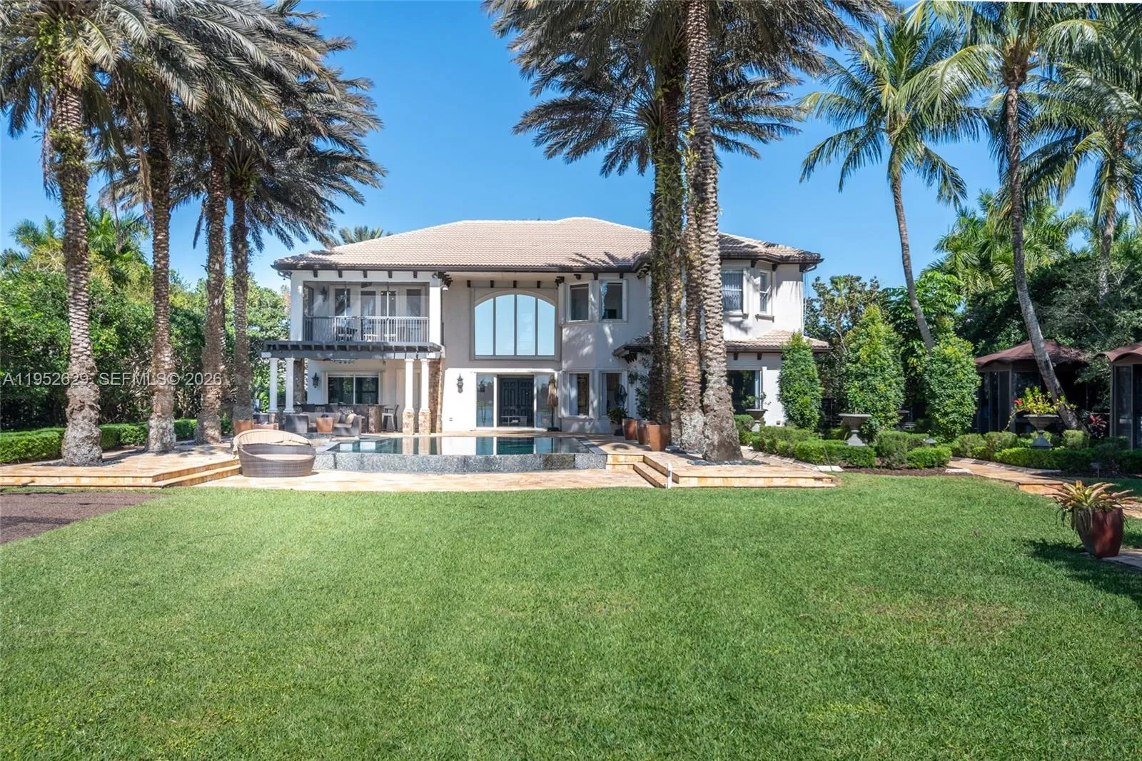 11356 Canyon Maple Blvd, Davie FL 33330