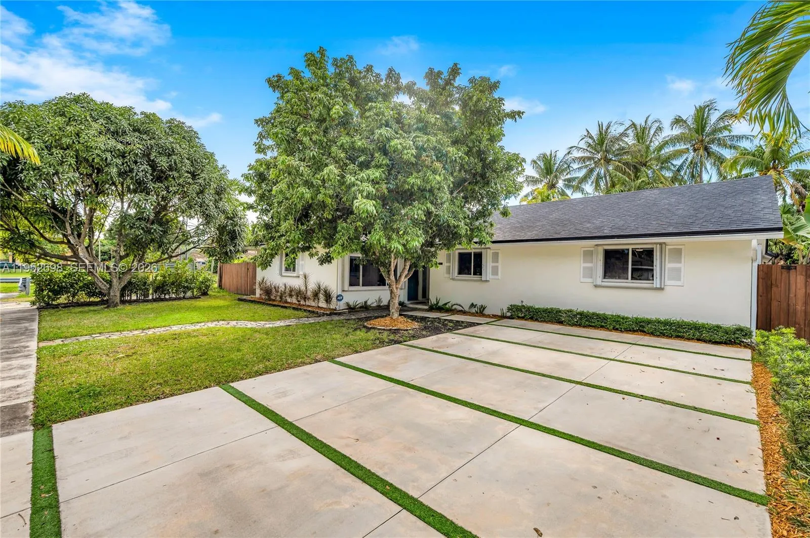 15930 SW 90th Ave, Palmetto Bay FL 33157