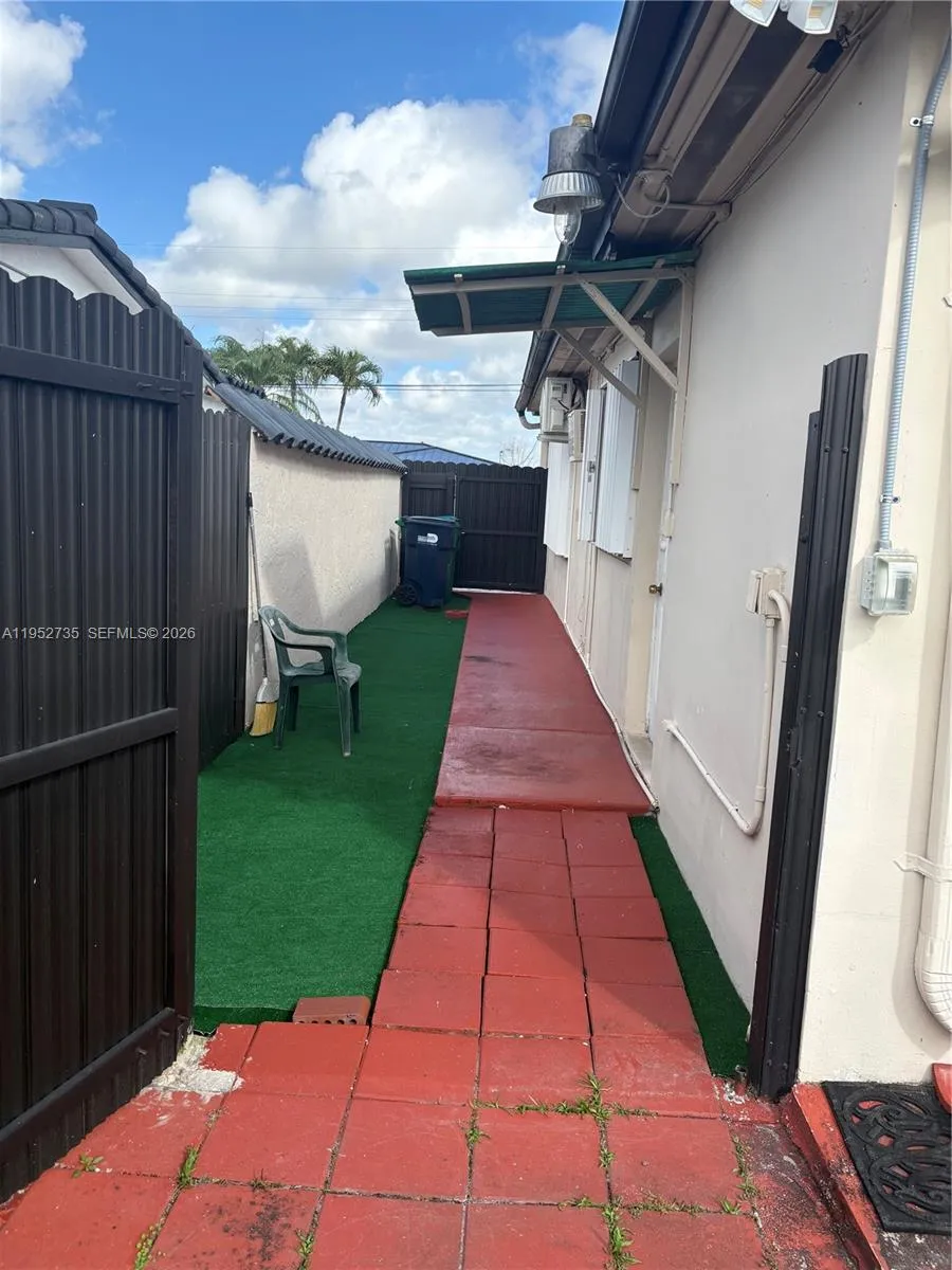 9820 SW 12th Ter, Miami FL 33174