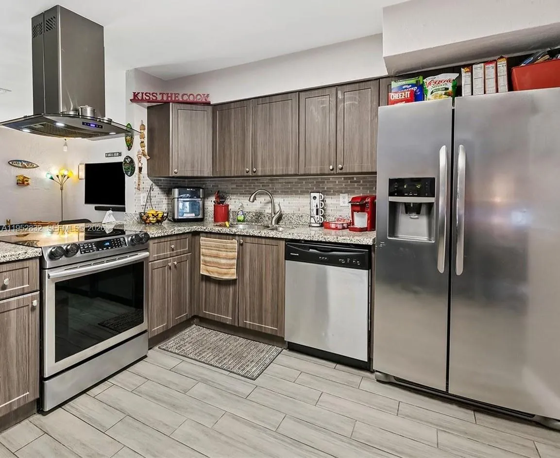 4741 SW 25th Ter, Dania Beach FL 33312