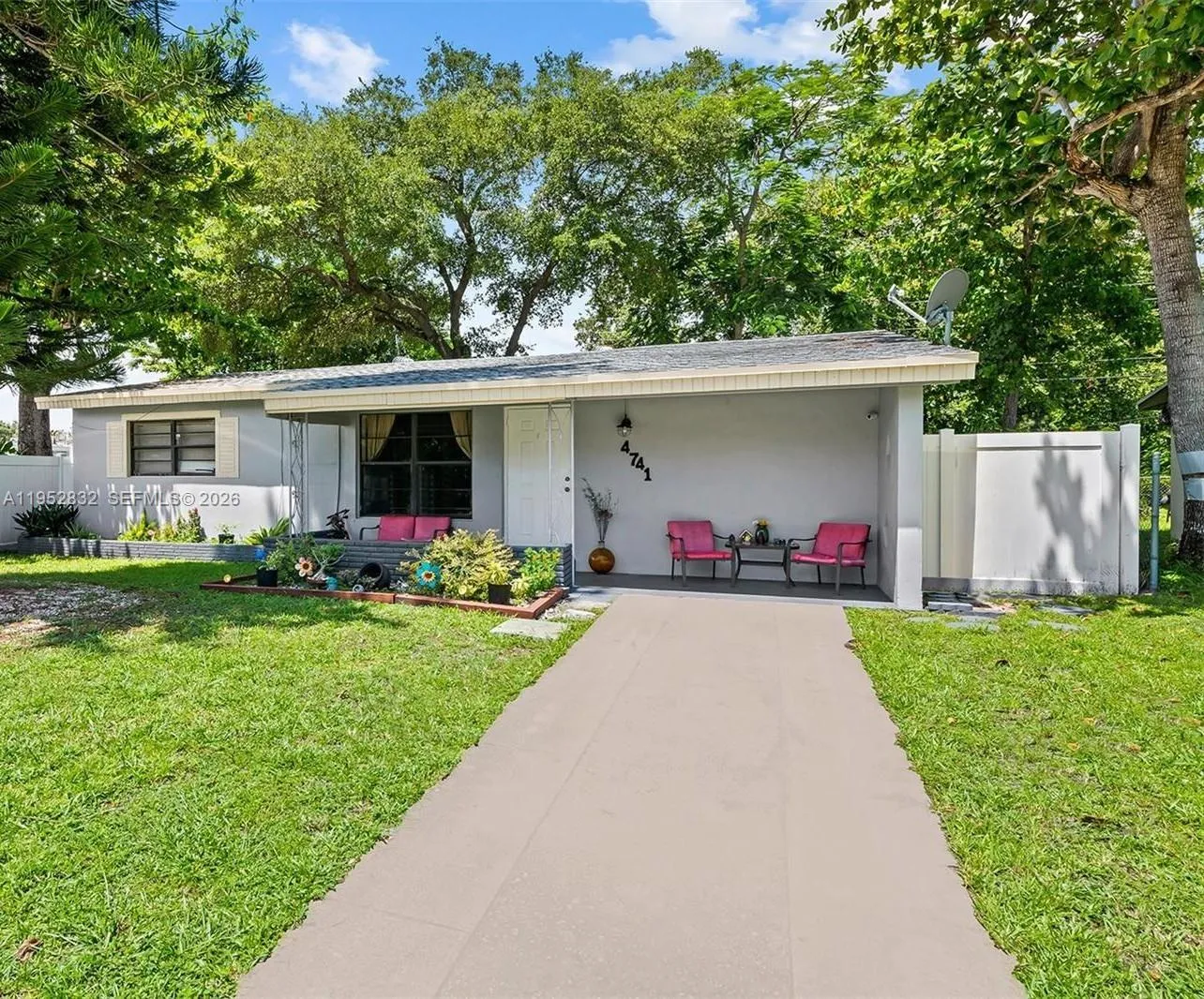 4741 SW 25th Ter, Dania Beach FL 33312
