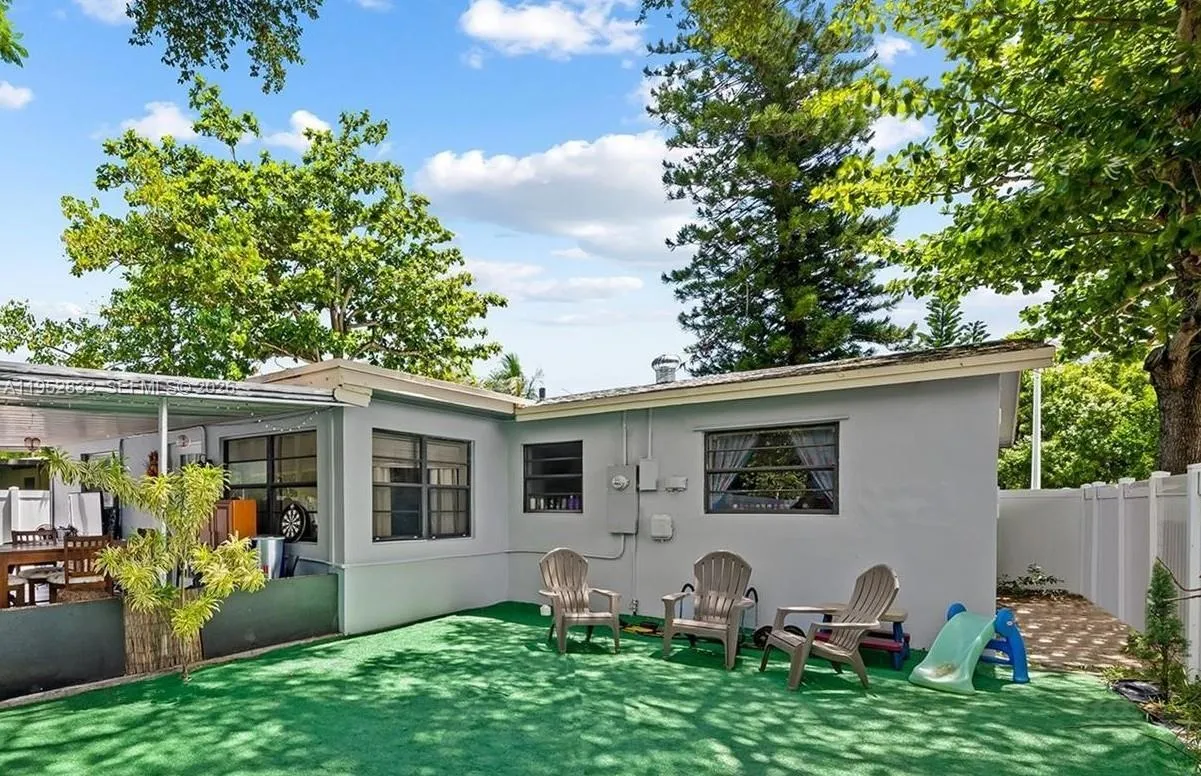 4741 SW 25th Ter, Dania Beach FL 33312