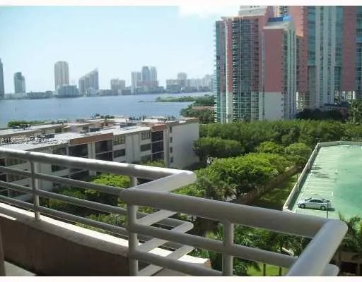 3300 NE 192nd St # 914, Aventura FL 33180
