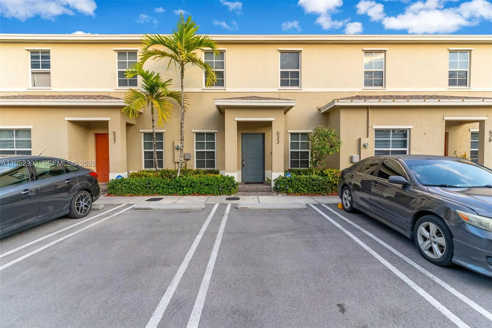 3 bedroom 2 bath for sale at 533 NE 5th PL, Florida City FL 33034