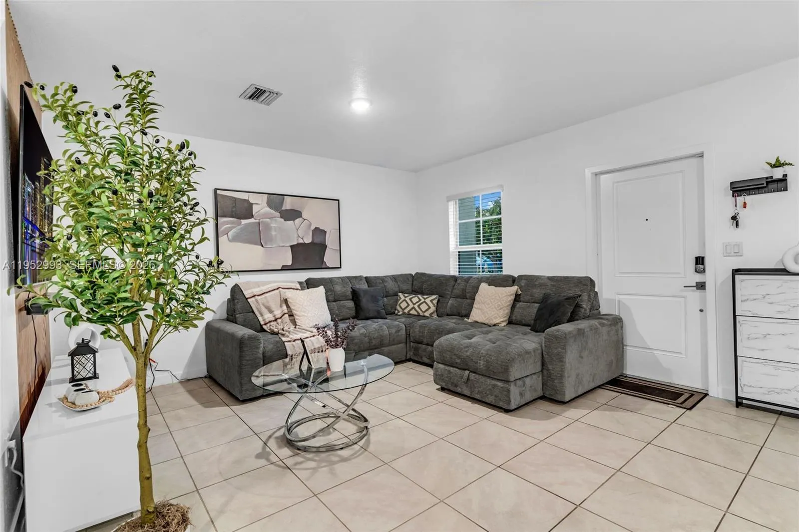 533 NE 5th PL, Florida City FL 33034