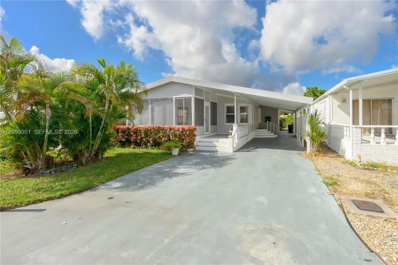 5611 SW 32nd Ter, Dania Beach FL 33312
