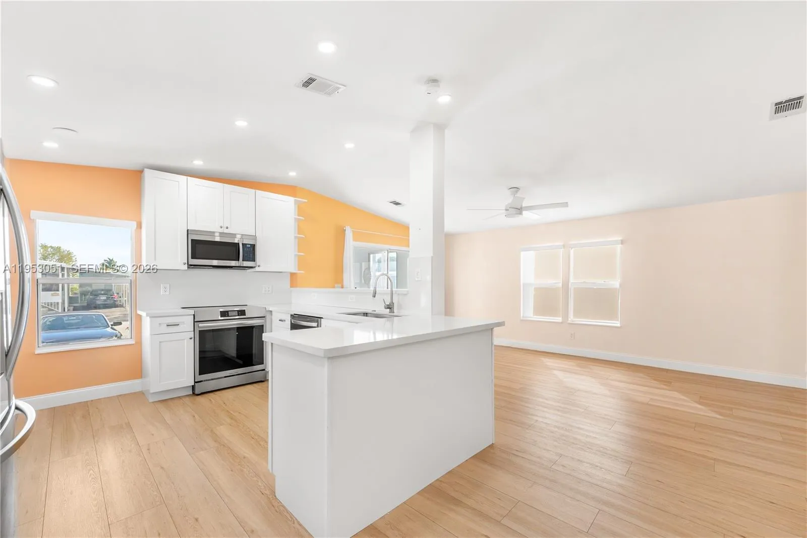 5611 SW 32nd Ter, Dania Beach FL 33312