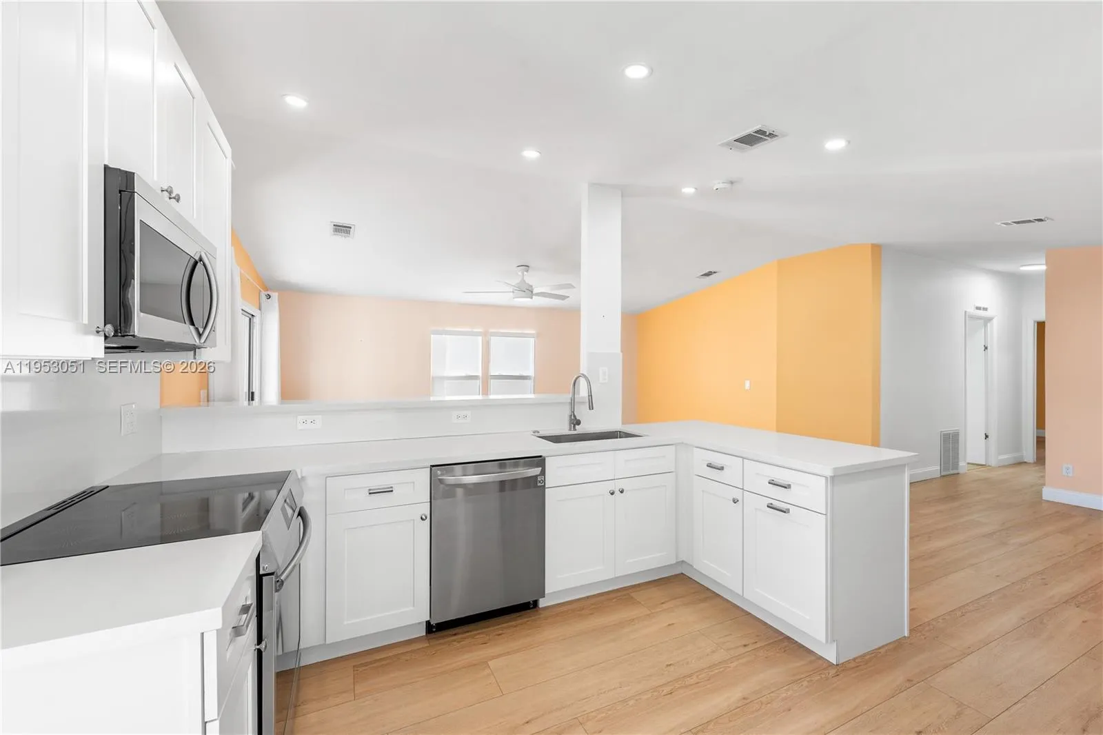 5611 SW 32nd Ter, Dania Beach FL 33312