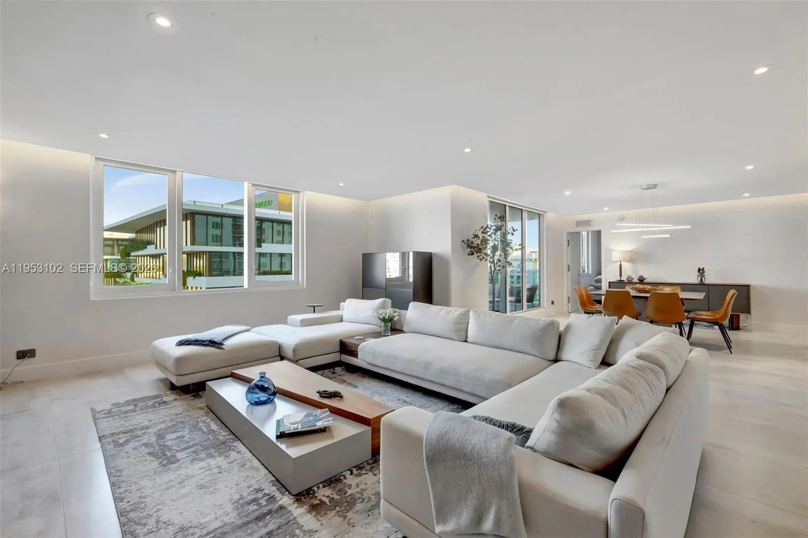 2301 Collins Ave, Miami Beach FL 33139