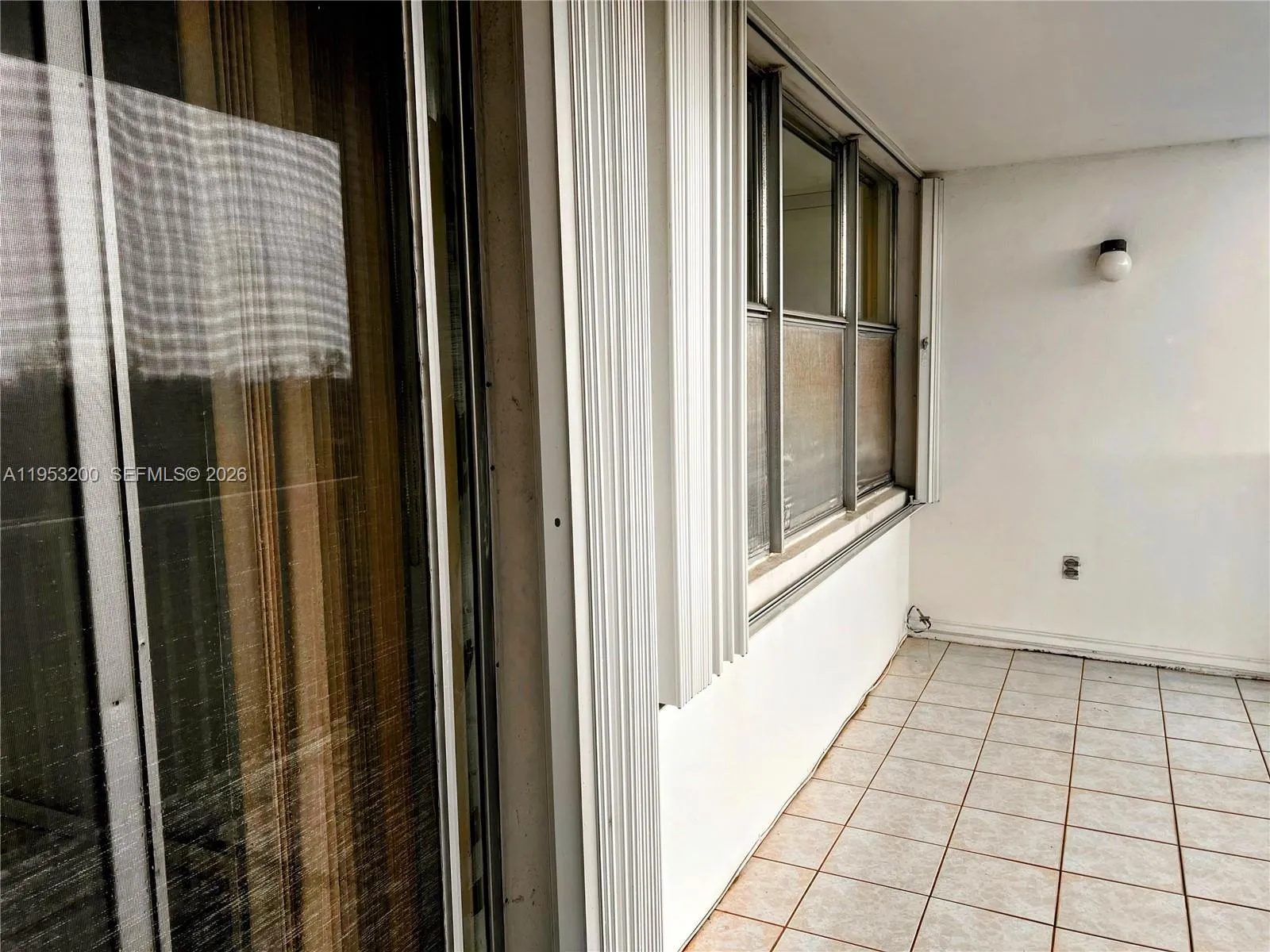 1300 NE Miami Gardens Dr # 1001E, Miami FL 33179