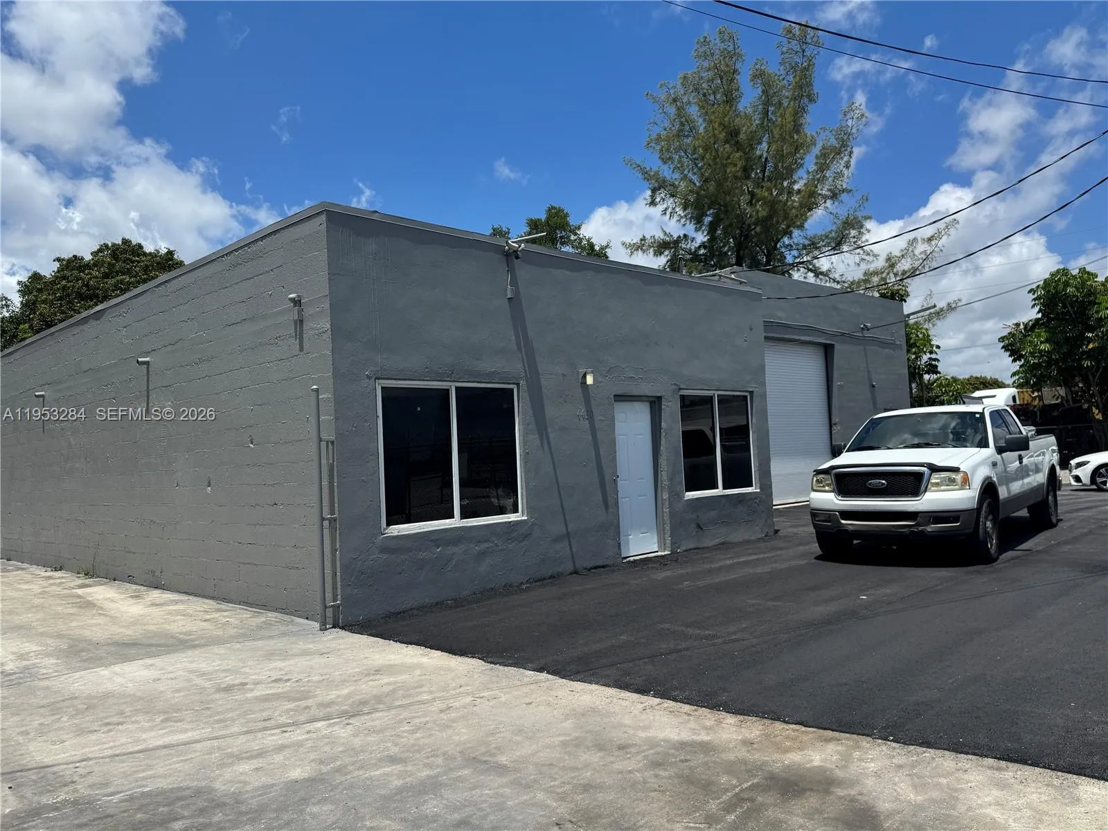 4430 NW 35th Ct, Miami FL 33142