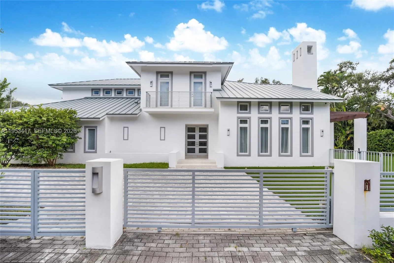 5 bedroom 5 bath for sale at 6900 Barquera St, Coral Gables FL 33146