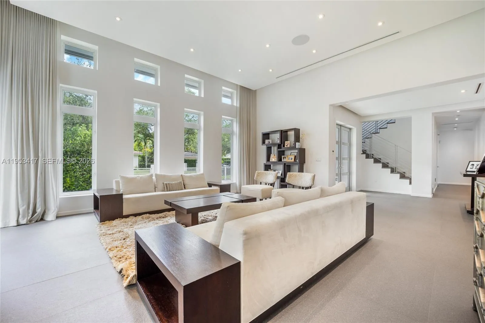 6900 Barquera St, Coral Gables FL 33146