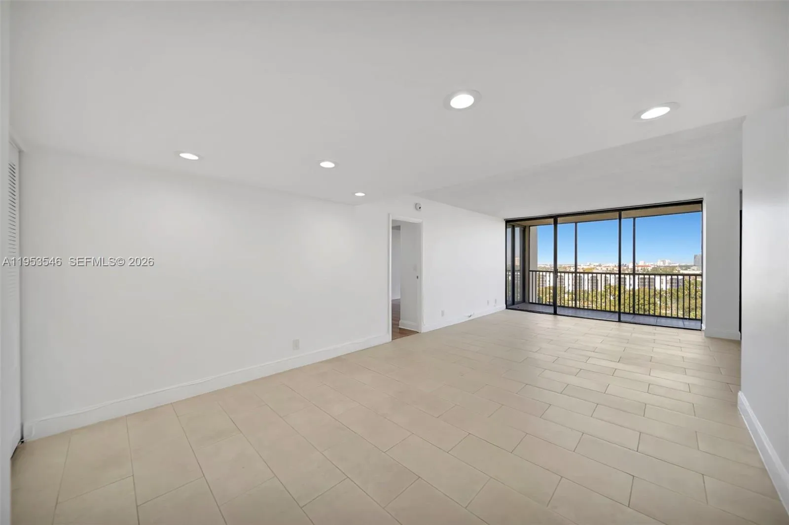20379 W Country Club Dr # 1232, Aventura FL 33180