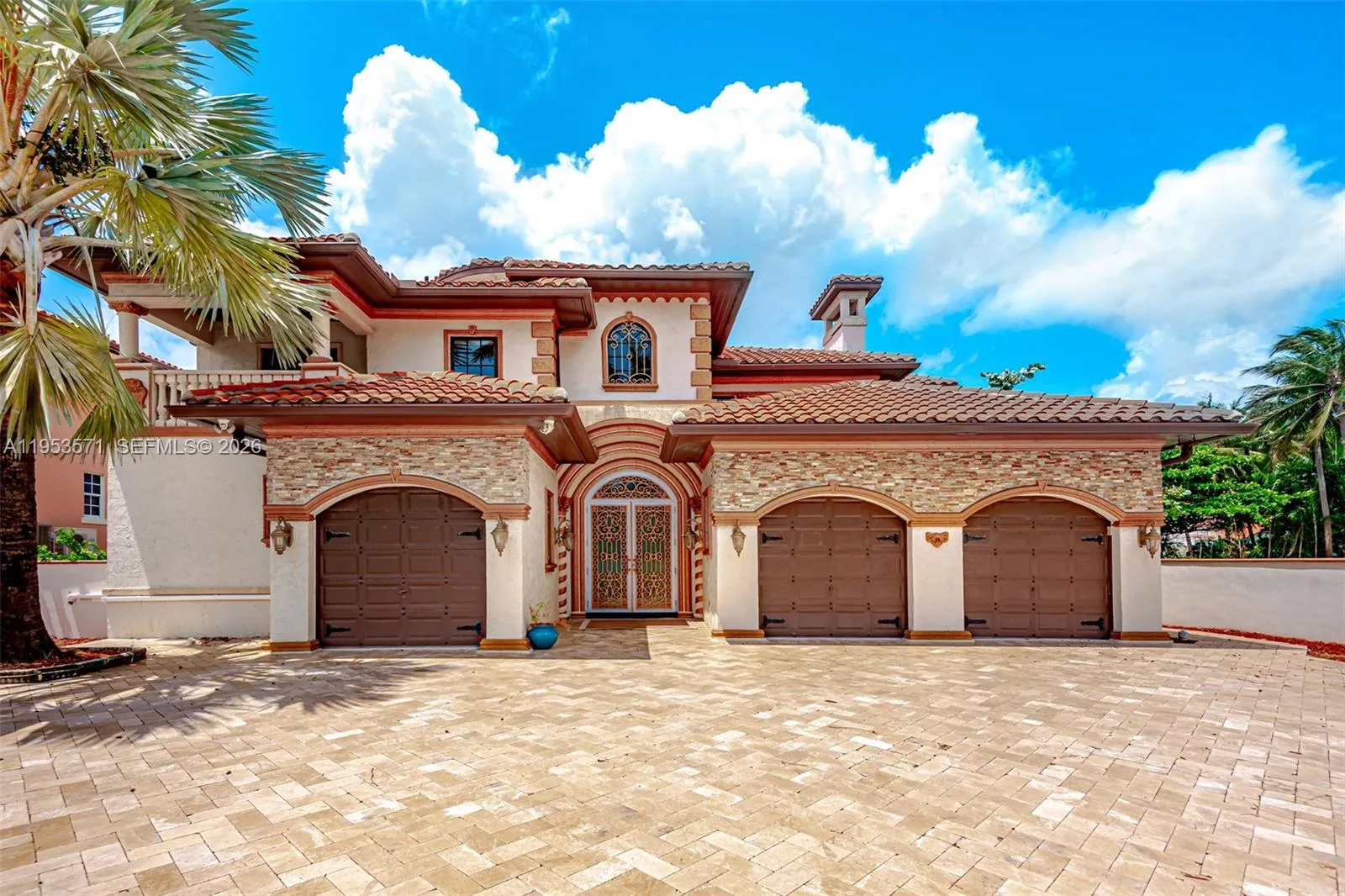 674 Ocean Blvd, Golden Beach FL 33160