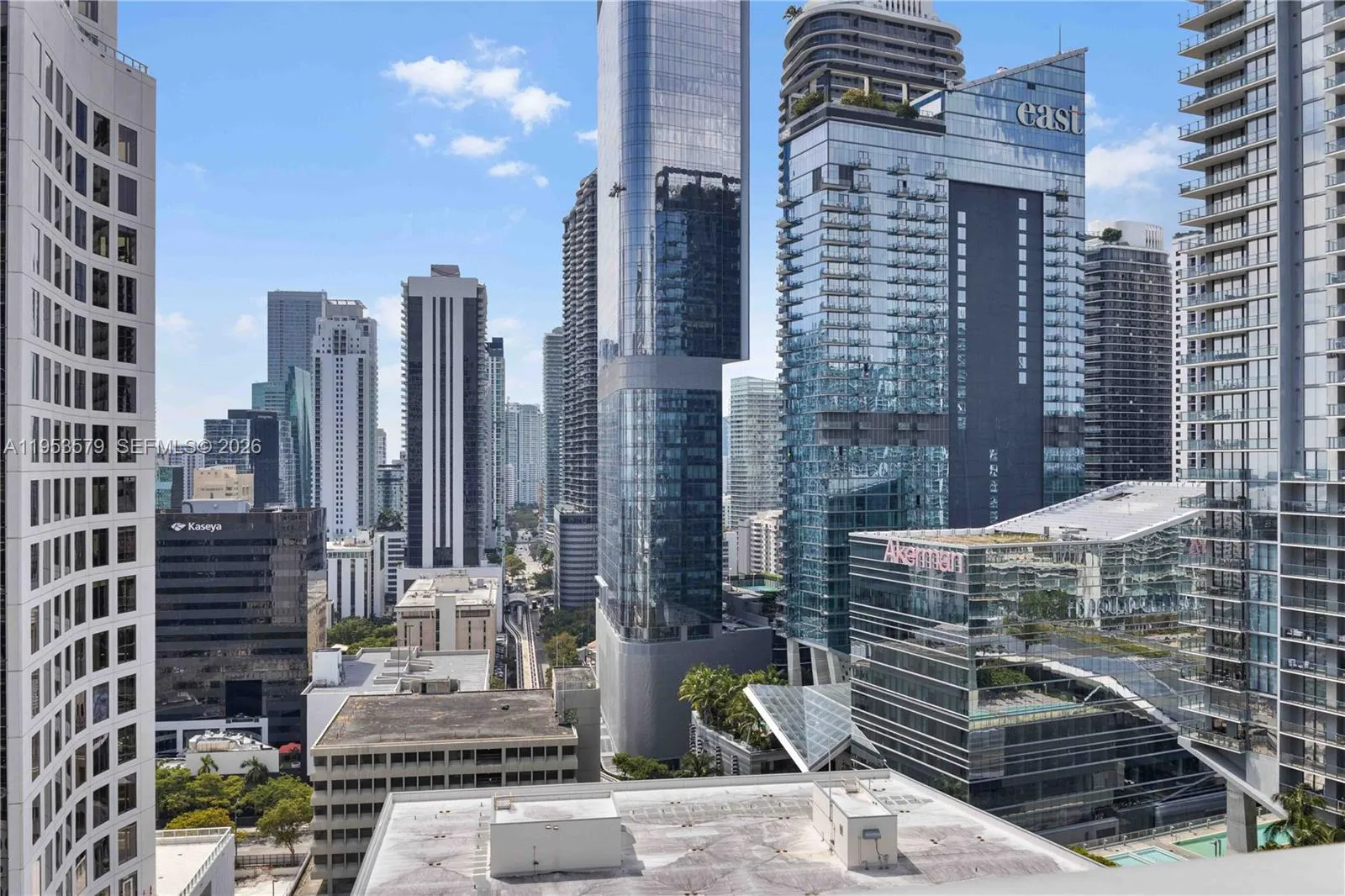 1 bedroom 1 bath for sale at 55 SE 6th St # 2606, Miami FL 33131