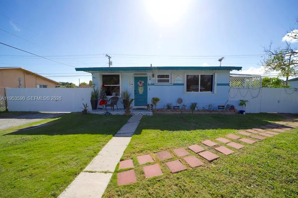 4 bedroom 3 bath for sale at 10910 SW 217th Ter, Miami FL 33170