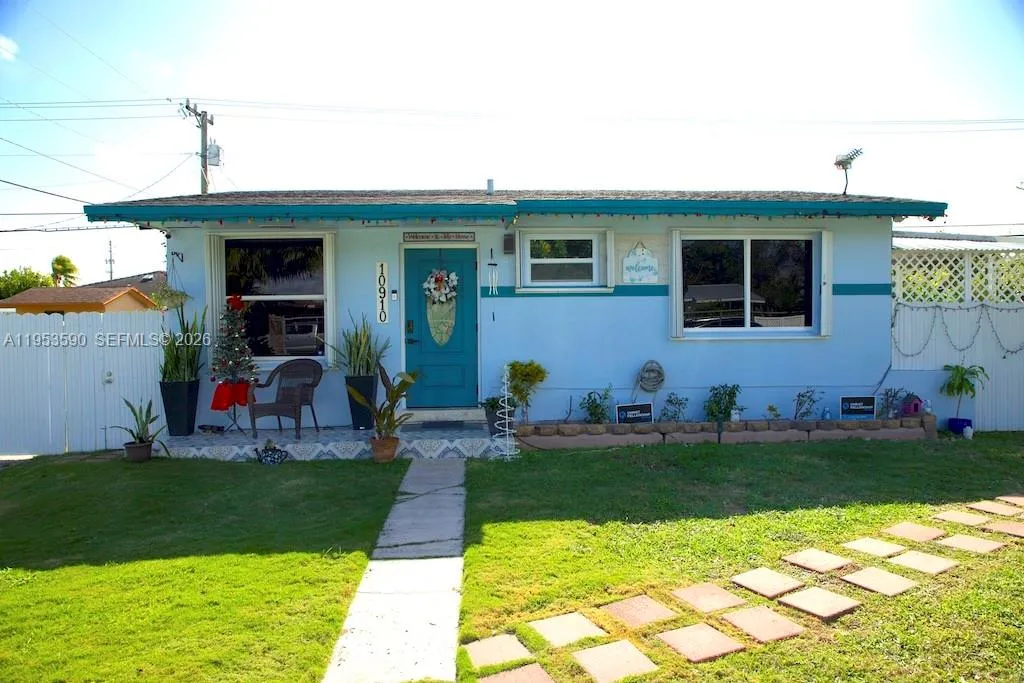 10910 SW 217th Ter, Miami FL 33170