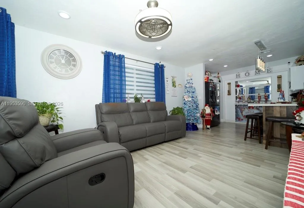 10910 SW 217th Ter, Miami FL 33170