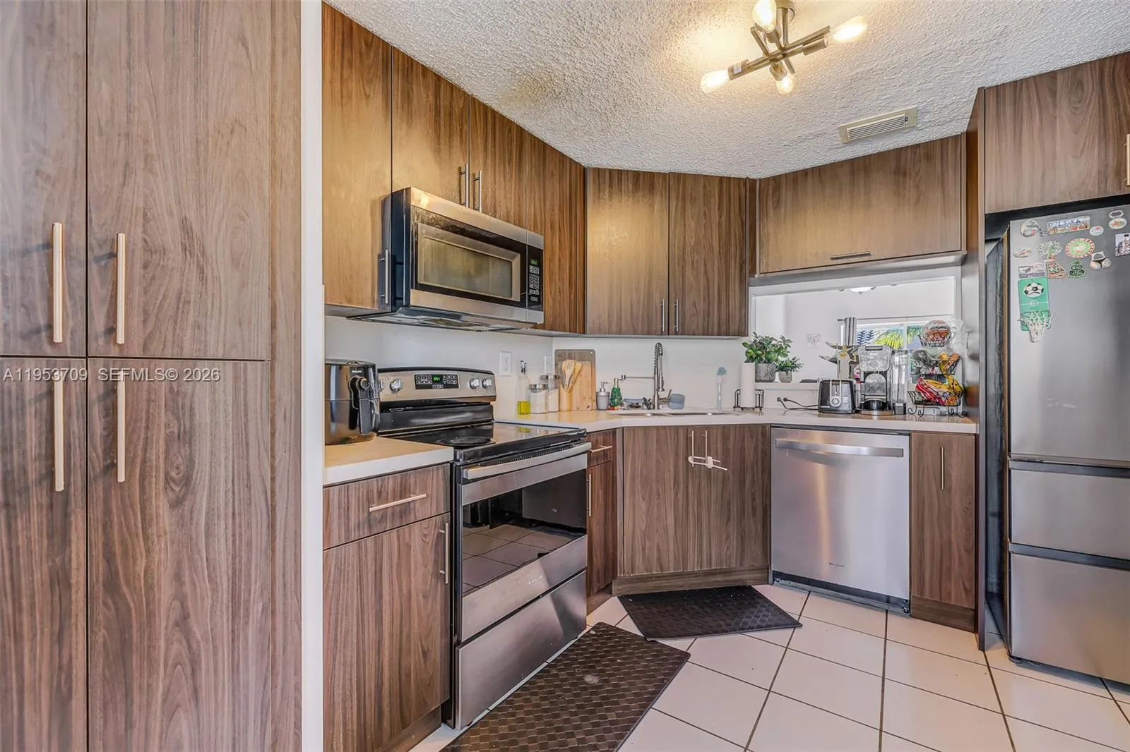 10026 Hammocks Blvd # 6, Miami FL 33196