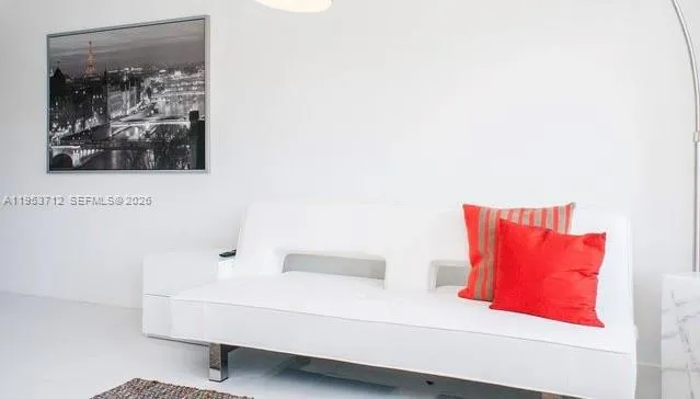 801 15th St # 208, Miami Beach FL 33139