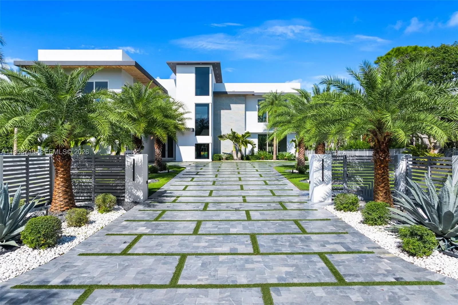 7301 SW 173rd St, Palmetto Bay FL 33157