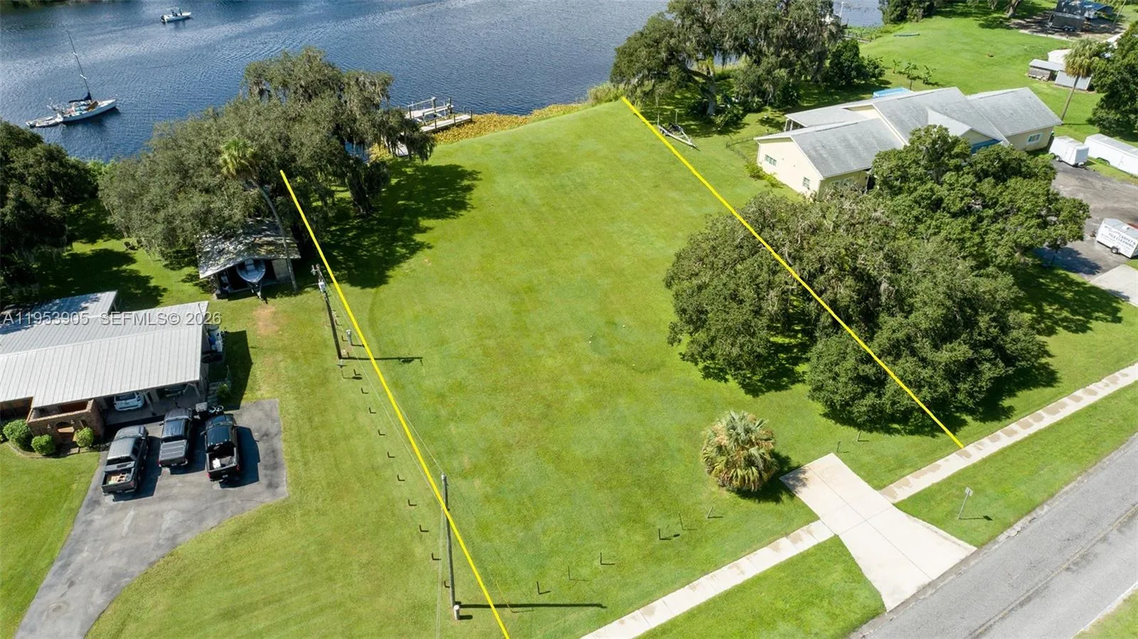 395 Old County Road 78, La Belle FL 33935