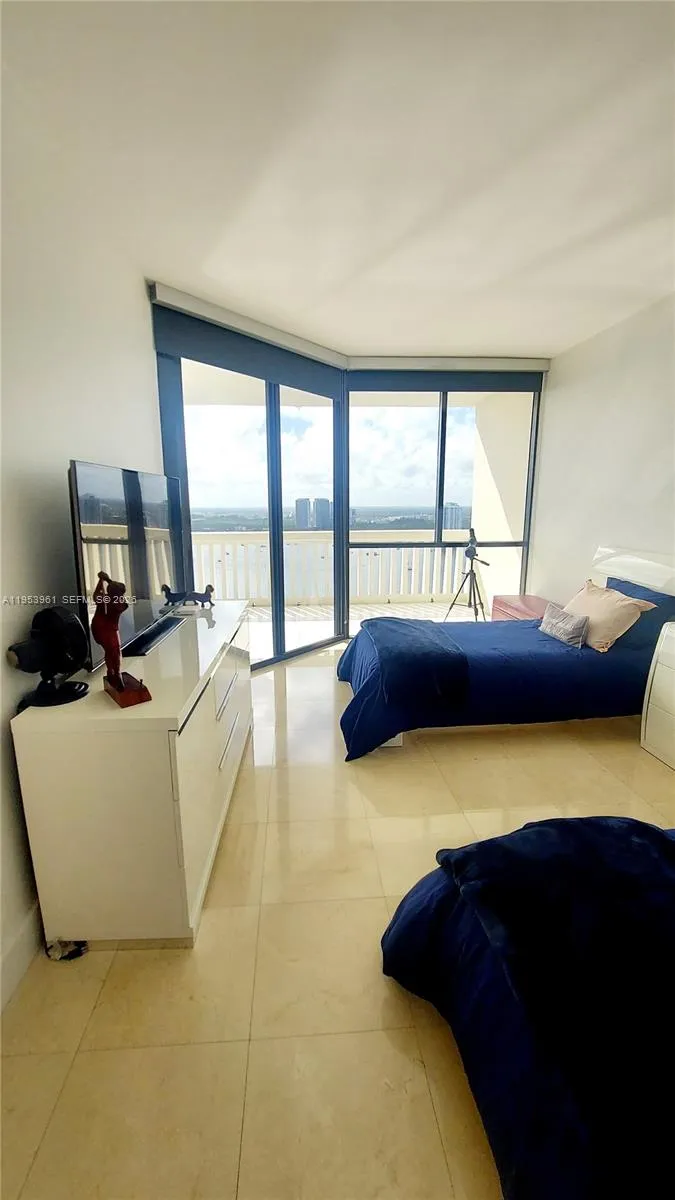 1000 E Island Blvd # 3106, Aventura FL 33160