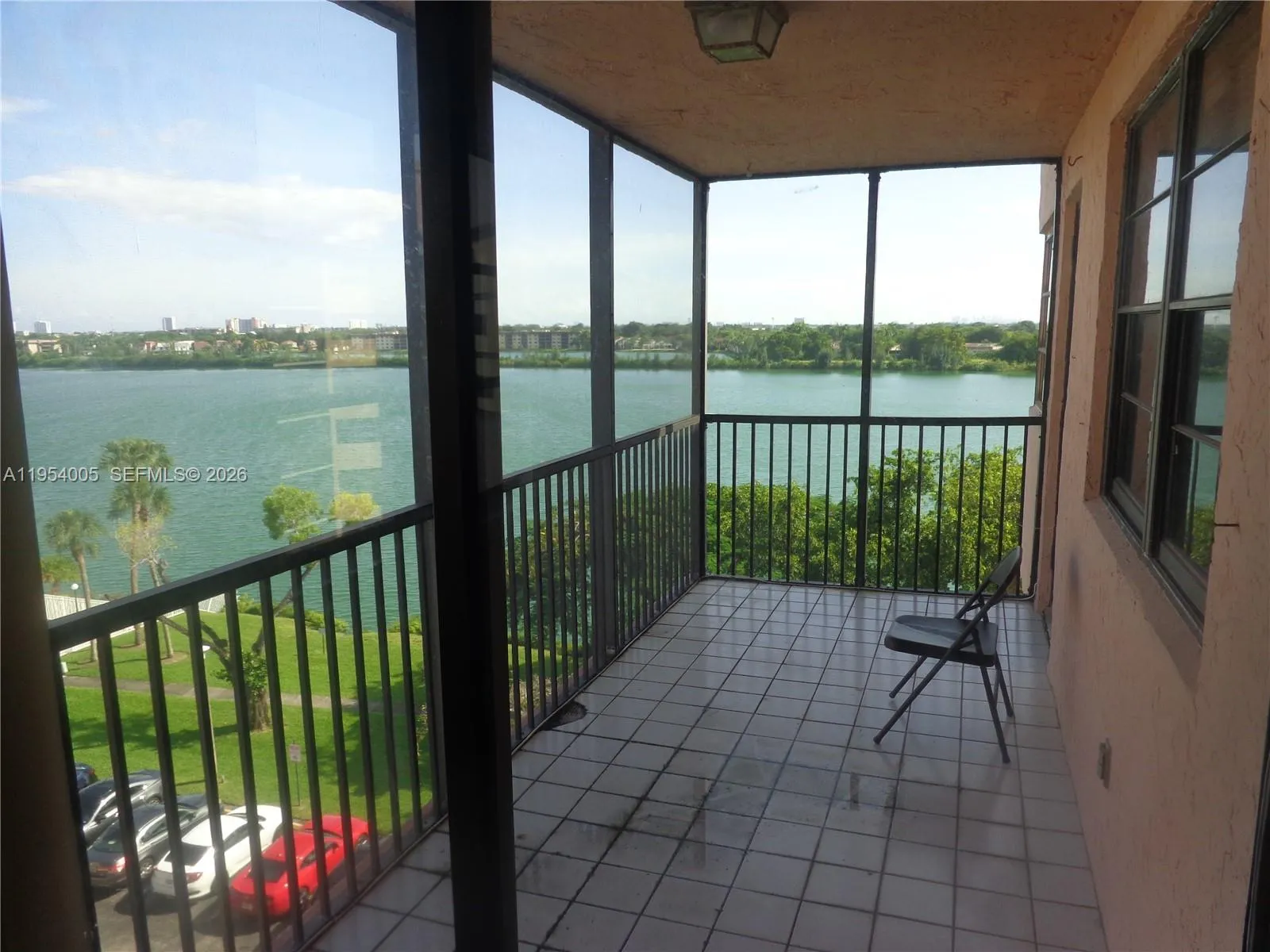 20850 San Simeon Way # 5, Miami FL 33179