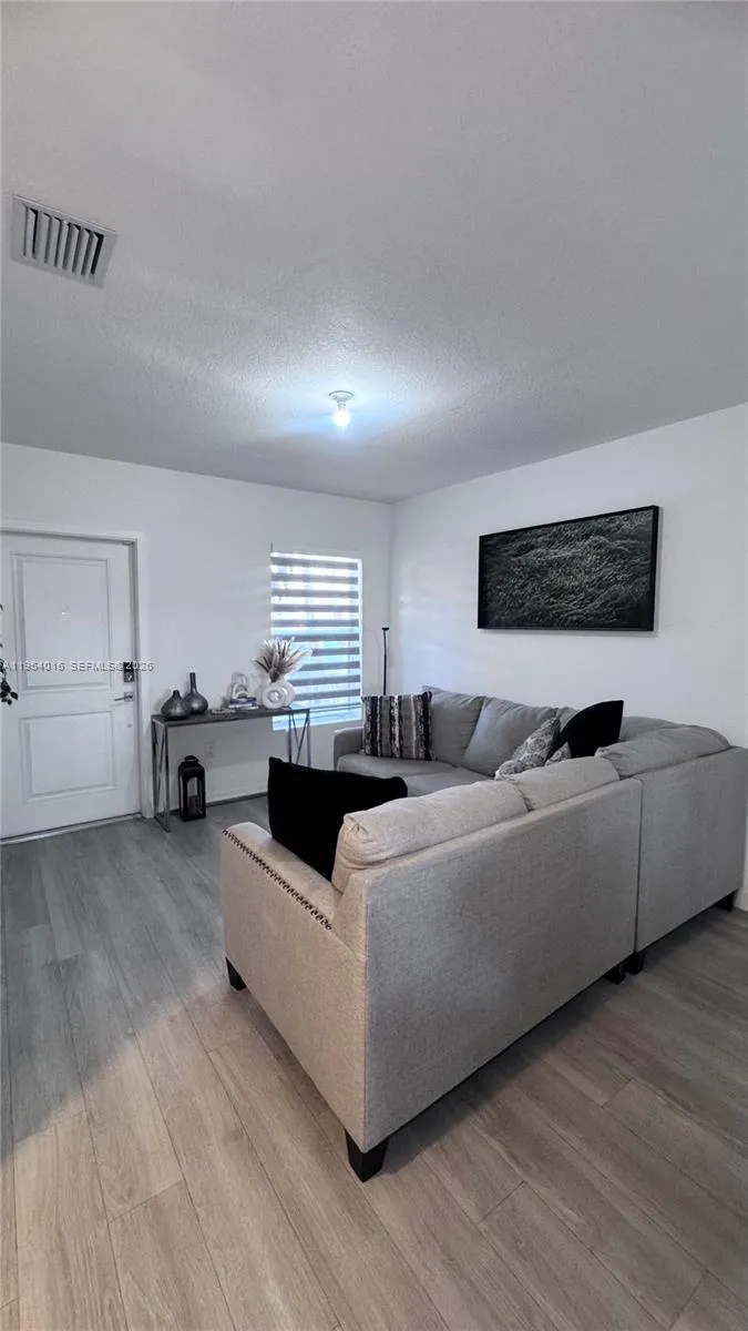 326 NE 5th Pl, Florida City FL 33034