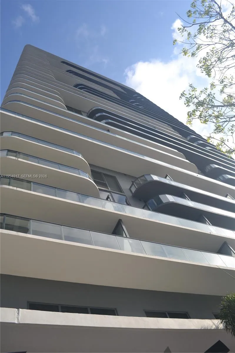 121 NE 34th St # 2110, Miami FL 33137