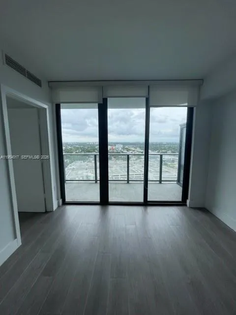 121 NE 34th St # 2110, Miami FL 33137
