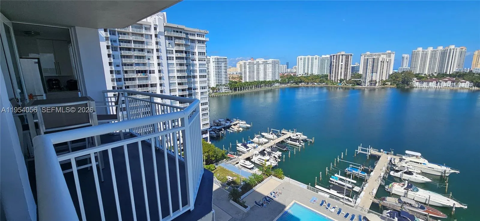 18041 Biscayne Blvd # 1405, Aventura FL 33160