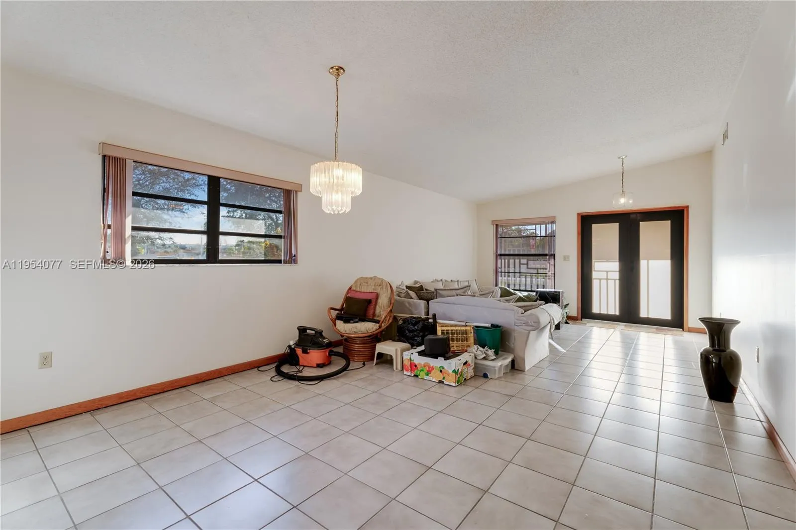 3895 SW 68th Ave, Miami FL 33155