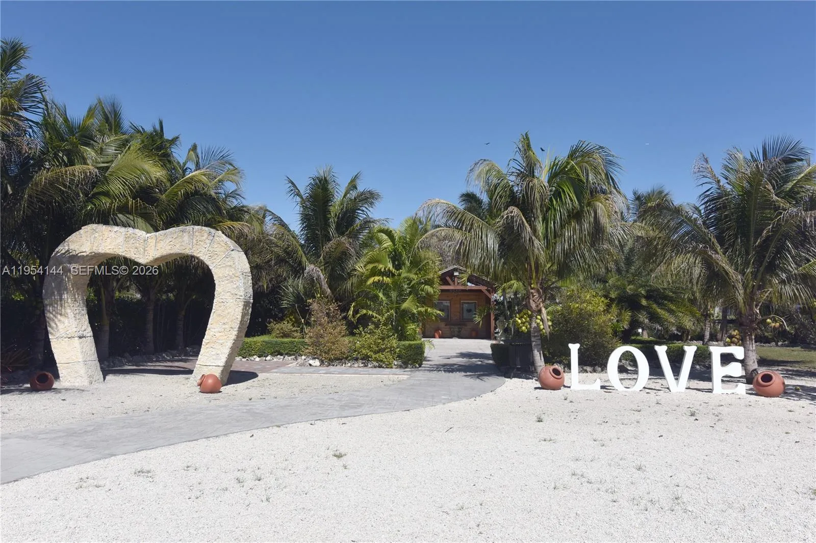 3 bedroom 3 bath for sale at 19651 SW 168th St, Miami FL 33187