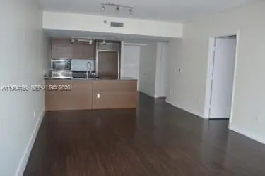 1 bedroom 1 bath for sale at 475 Brickell Ave # 1814, Miami FL 33131