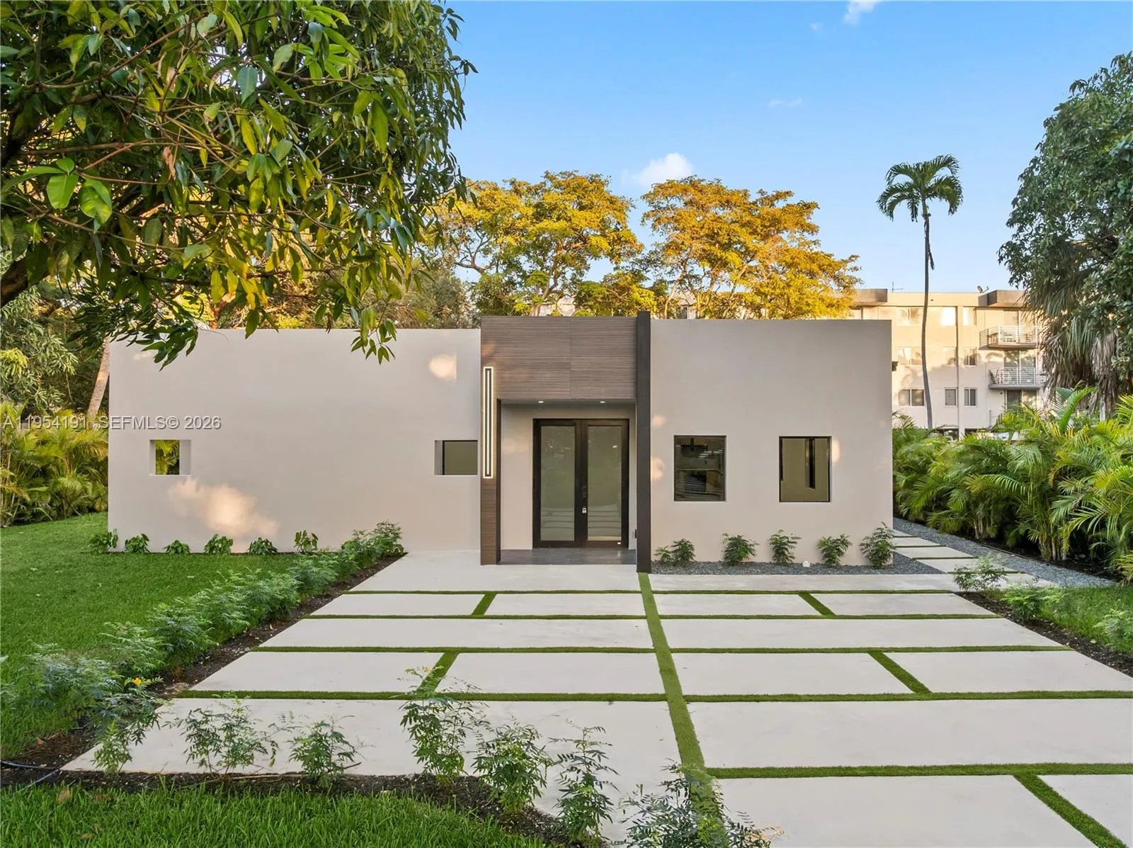 12335 Griffing Blvd, North Miami FL 33161