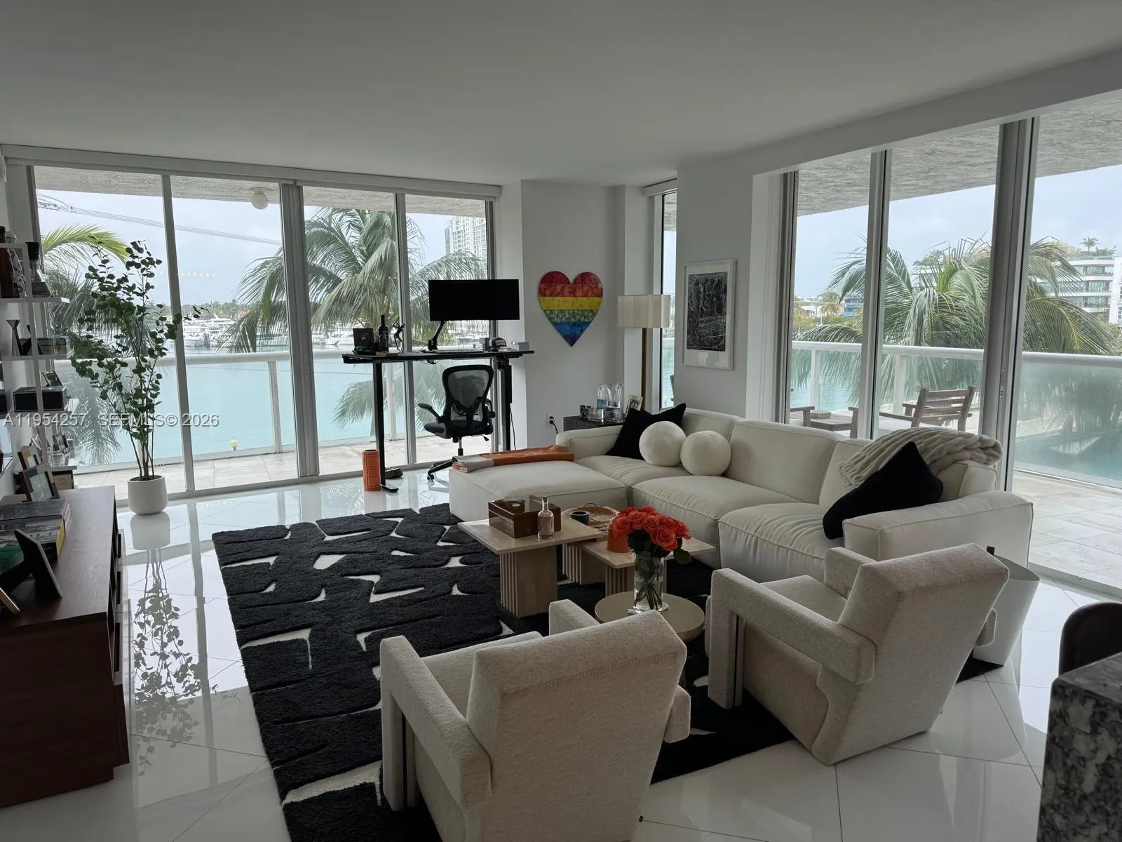10 VENETIAN WAY # 404, Miami Beach FL 33139