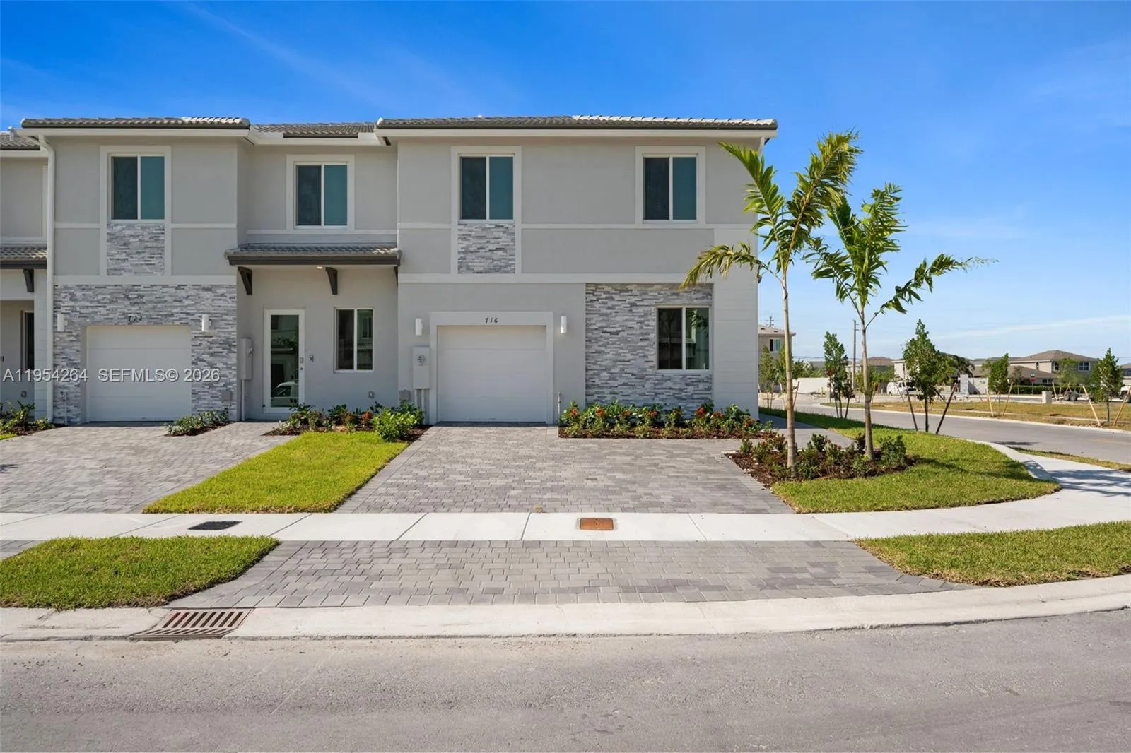 4 bedroom 3 bath for sale at 716 SE 14th Ct, Homestead FL 33034