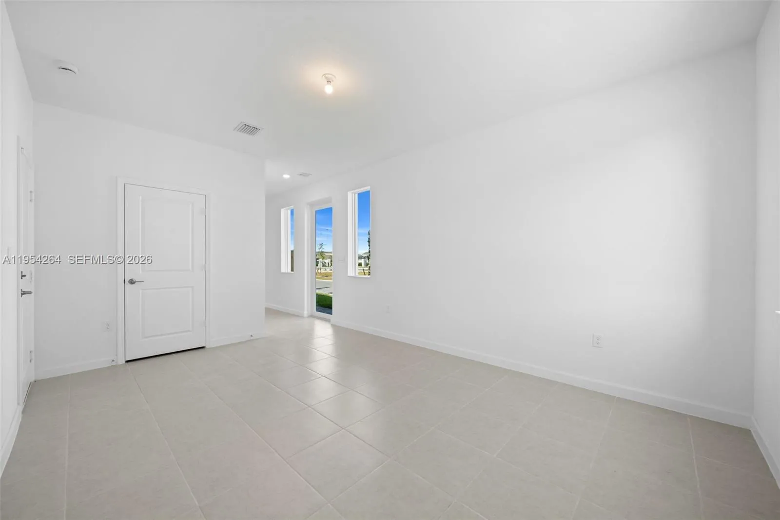 716 SE 14th Ct, Homestead FL 33034