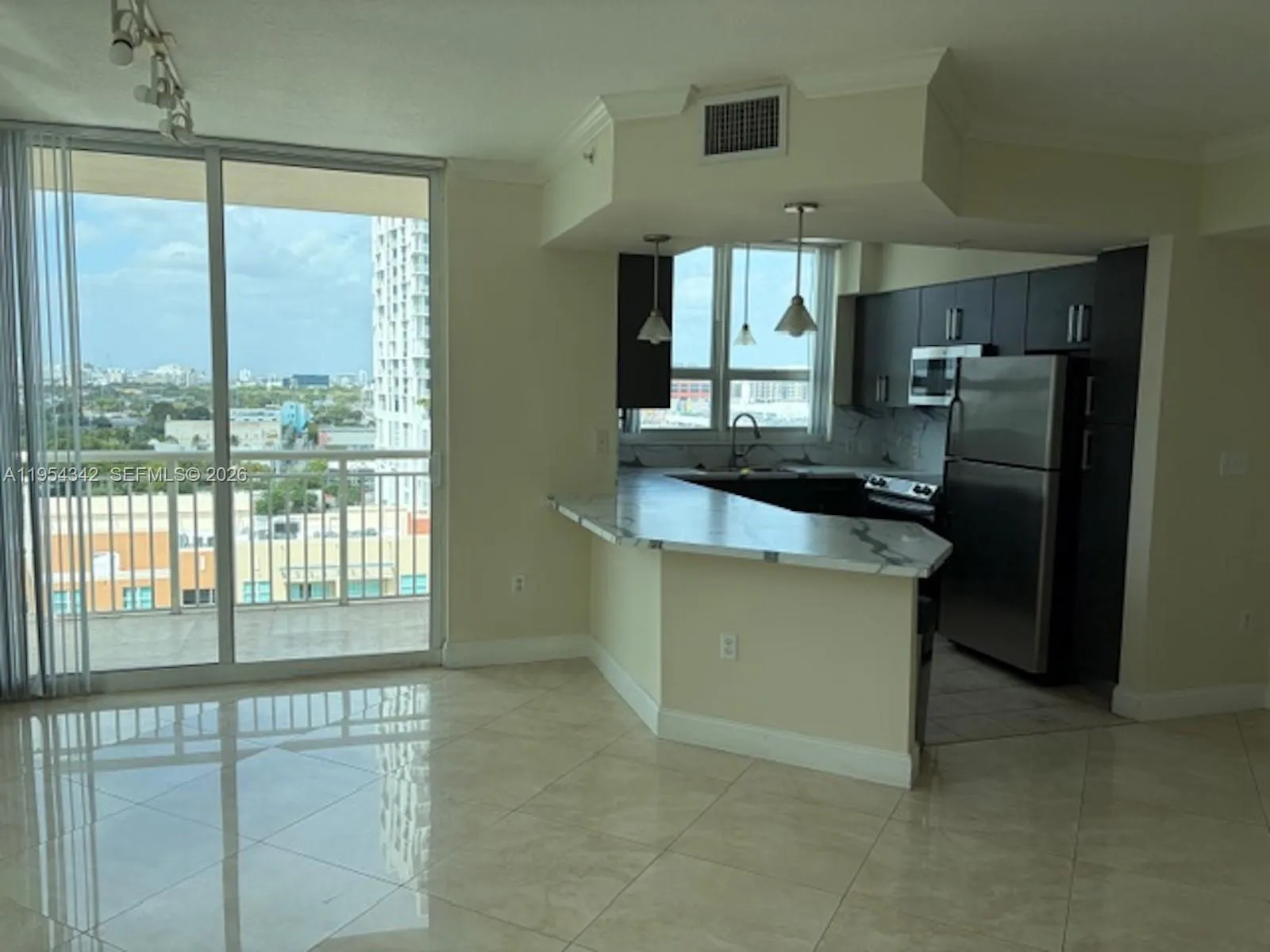 2000 N Bayshore Dr # 1402, Miami FL 33137