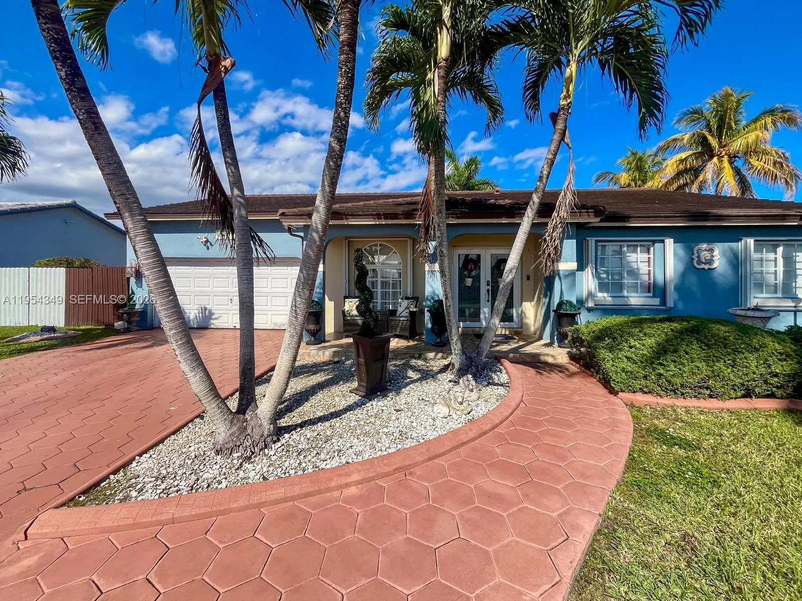 15201 SW 177th Ter, Miami FL 33187