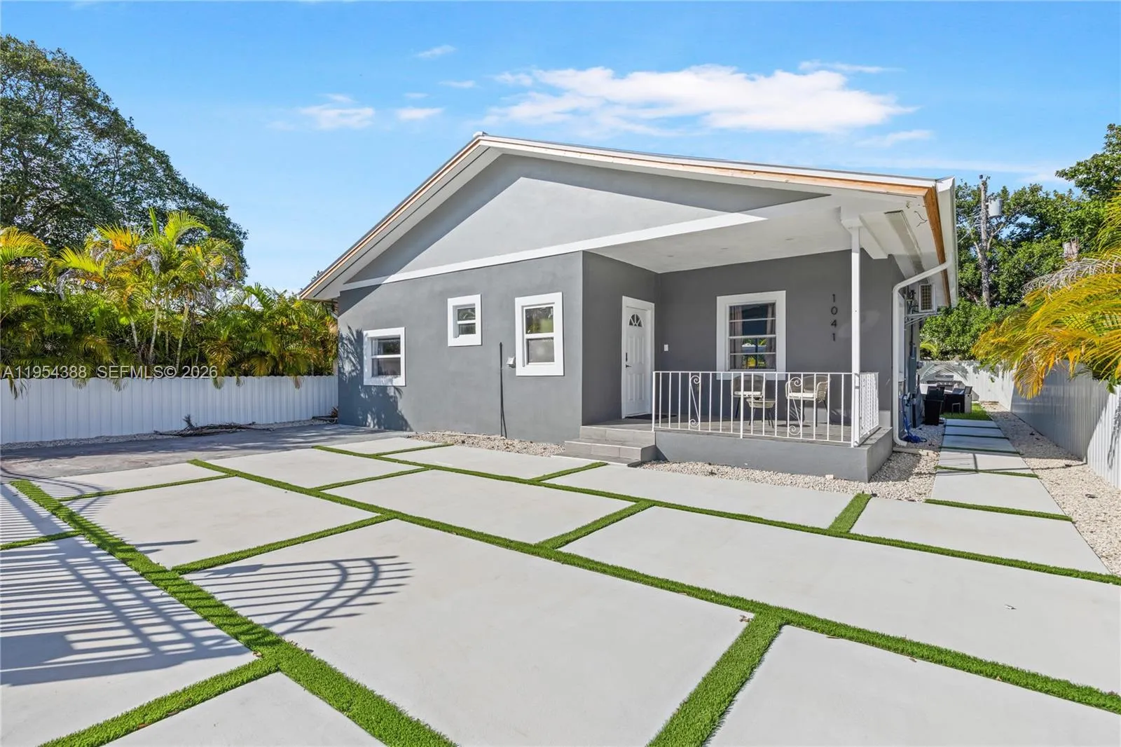 1041 NW 73rd St, Miami FL 33150
