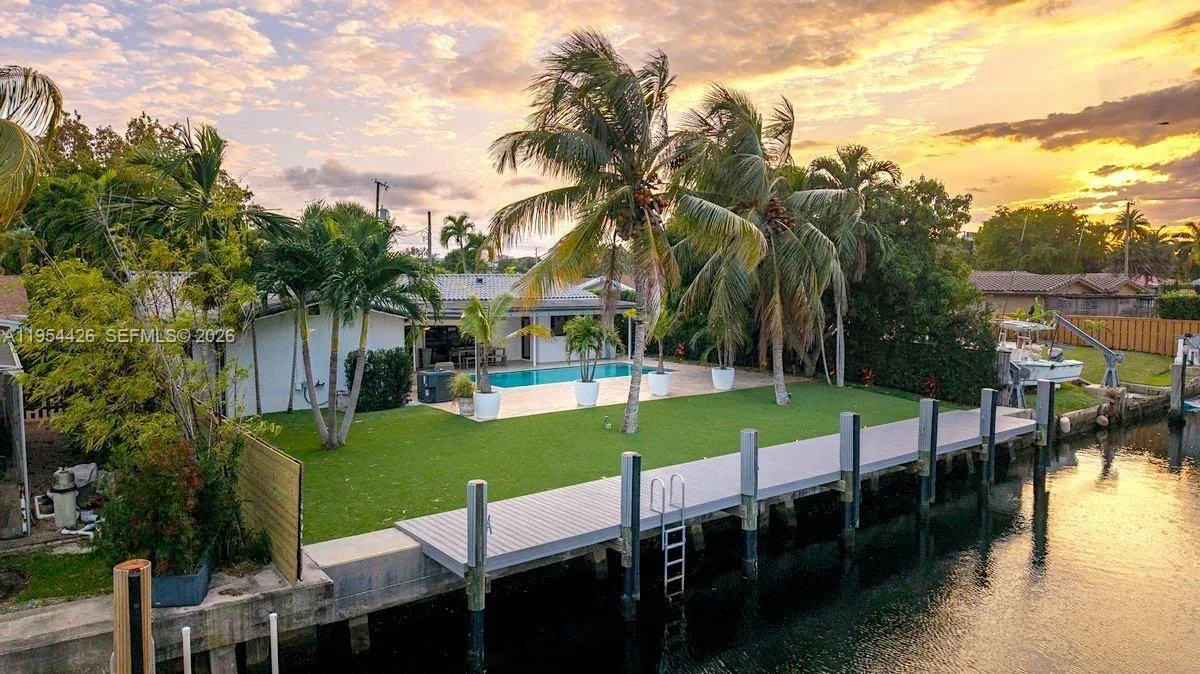 4 bedroom 3 bath for sale at 2305 Magnolia Dr, North Miami FL 33181