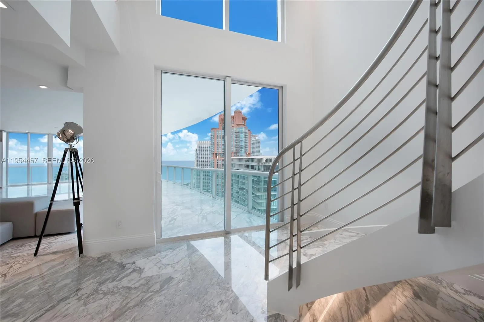 1000 S Pointe Dr # 2804, Miami Beach FL 33139