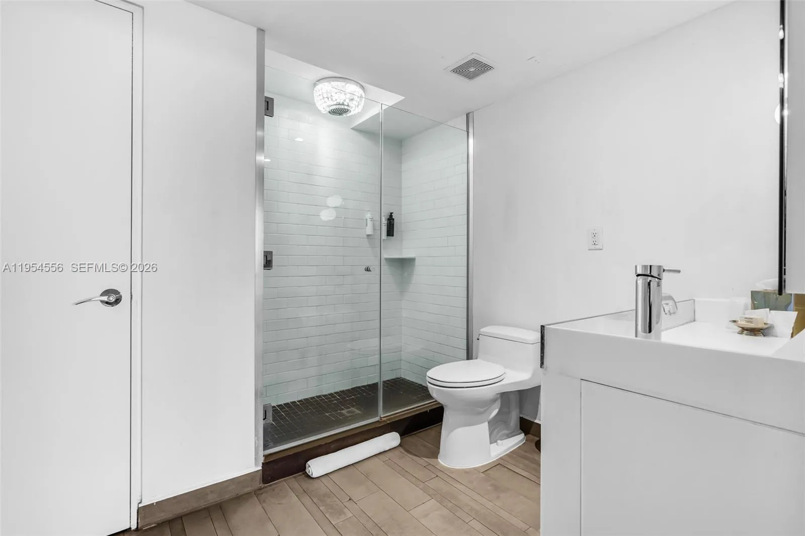 1100 West Ave # 1420, Miami Beach FL 33139