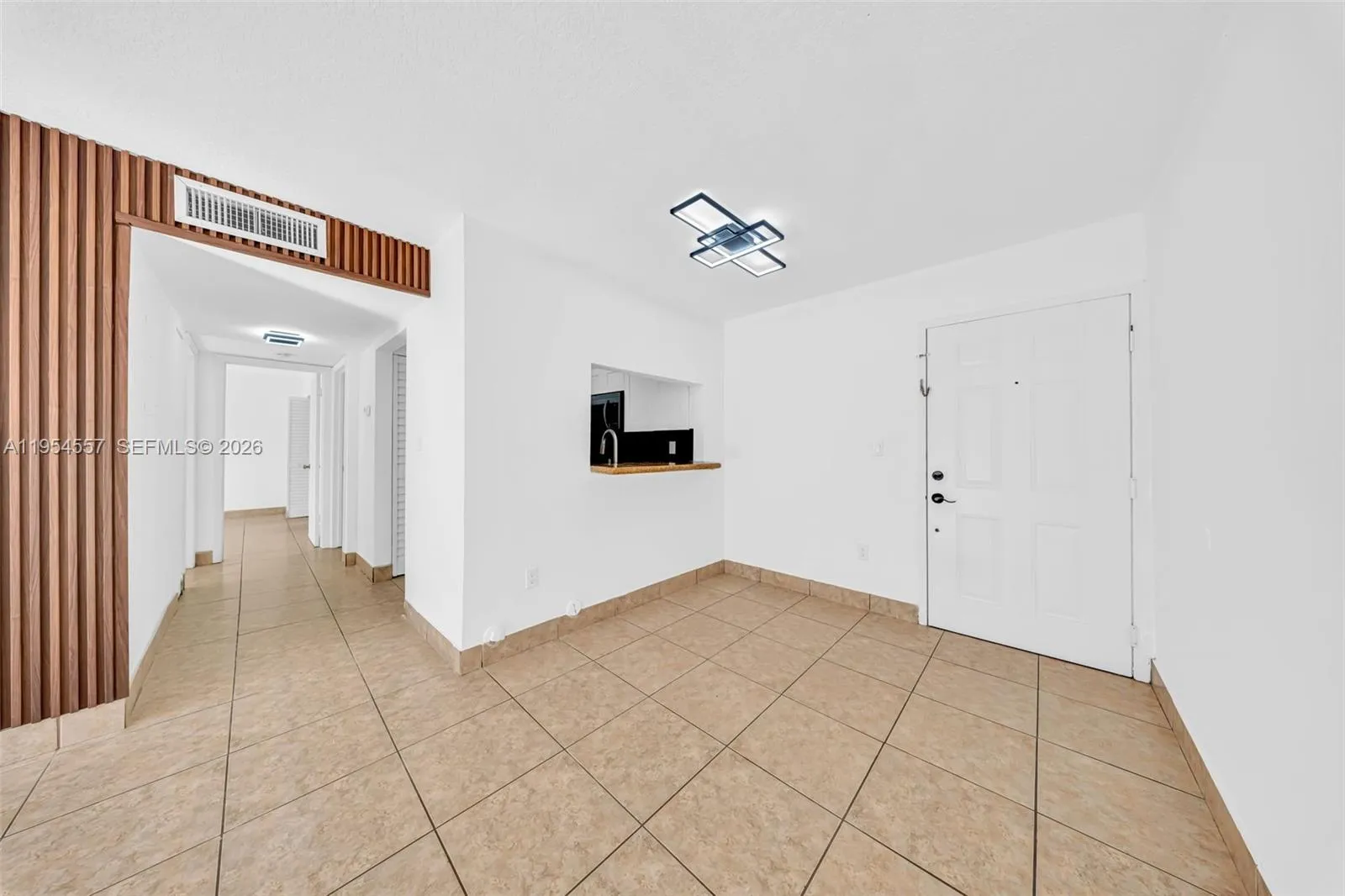 8145 NW 7th St # 111, Miami FL 33126